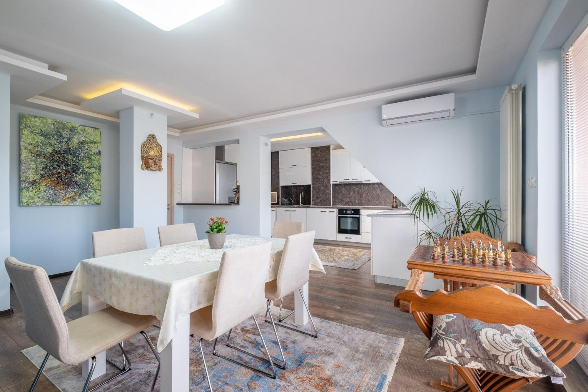 Apartment Marvellous / Roof Terrace / 2bdr / 2bth Sofia